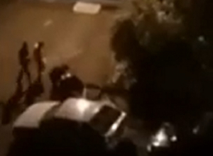 Буйный мужчина нападал на прохожих во дворе дома в Ставрополе Буйный мужчина нападал на прохожих во дворе дома в Ставрополе