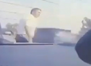 Появилось видео наезда «Приоры» на сотрудника ДПС в Ставропольском крае Появилось видео наезда «Приоры» на сотрудника ДПС в Ставропольском крае