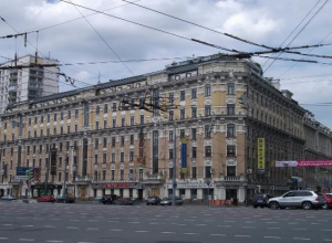 Более 1 млн рублей за стоянку в центре Москвы заплатит представительство правительства Ставрополья Более 1 млн рублей за стоянку в центре Москвы заплатит представительство правительства Ставрополья