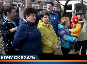 - Мы с ужасом ждем дождей, боясь новых провалов на улице, - жительница Ставрополя Светлана Коляницкая - Мы с ужасом ждем дождей, боясь новых провалов на улице, - жительница Ставрополя Светлана Коляницкая