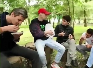 «Руки-Базуки» из Пятигорска «засветился» в новом трэш-видео «Руки-Базуки» из Пятигорска «засветился» в новом трэш-видео
