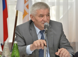 «Даю вам сутки на ремонт»: Андрей Джатдоев устроил «разнос» коммунальщикам за ямы на тротуарах в Ставрополе «Даю вам сутки на ремонт»: Андрей Джатдоев устроил «разнос» коммунальщикам за ямы на тротуарах в Ставрополе