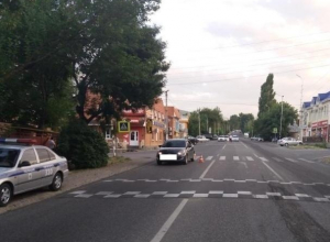 12-летнюю школьницу сбил на «зебре» водитель «Хендэ» - девочка в больнице 12-летнюю школьницу сбил на «зебре» водитель «Хендэ» - девочка в больнице