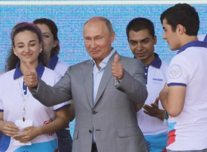 Владимир Путин похвалил проекты «машуковцев» в Пятигорске Владимир Путин похвалил проекты «машуковцев» в Пятигорске