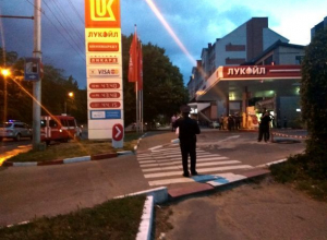 Улицу Лермонтова перекрыли из-за возгорания на заправке в Ставрополе Улицу Лермонтова перекрыли из-за возгорания на заправке в Ставрополе