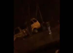 Вылетевшая в кювет маршрутка в Ставрополе попала на видео Вылетевшая в кювет маршрутка в Ставрополе попала на видео