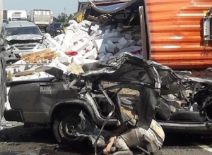 Оба погибших в жуткой массовой аварии под Кропоткиным были ставропольчанами Оба погибших в жуткой массовой аварии под Кропоткиным были ставропольчанами