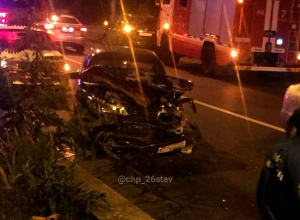 Лихач на «Приоре» раскурочил авто в Ставрополе Лихач на «Приоре» раскурочил авто в Ставрополе