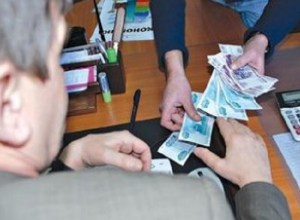 Спасти имущество за взятку в 30 тысяч рублей приставу пытался житель Кисловодска Спасти имущество за взятку в 30 тысяч рублей приставу пытался житель Кисловодска