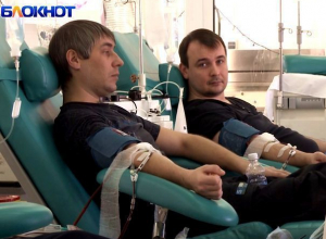 Больше ста доноров ежедневно приходит на станцию переливания крови в Ставрополе Больше ста доноров ежедневно приходит на станцию переливания крови в Ставрополе