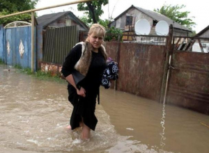 Первые жилищные сертификаты выдадут на этой неделе пострадавшим от паводков в Ставропольском крае Первые жилищные сертификаты выдадут на этой неделе пострадавшим от паводков в Ставропольском крае