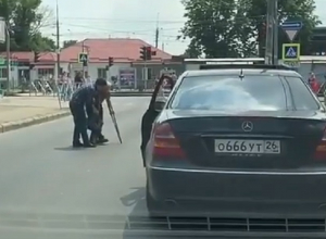 «До мурашек»: ставропольцы помогли дедушке-инвалиду на дороге в Краснодаре «До мурашек»: ставропольцы помогли дедушке-инвалиду на дороге в Краснодаре