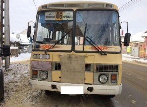 Женщину на пешеходном переходе сбил водитель ПАЗика в Ставрополе Женщину на пешеходном переходе сбил водитель ПАЗика в Ставрополе