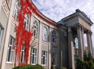 Экс-председатель профсоюза ставропольского пединститута подозревается в растрате собранных для студентов денег Экс-председатель профсоюза ставропольского пединститута подозревается в растрате собранных для студентов денег
