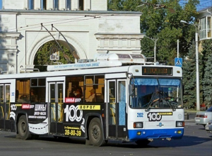Штраф за неоплаченный через переднюю дверь проезд в троллейбусе в Ставрополе составляет 19 рублей Штраф за неоплаченный через переднюю дверь проезд в троллейбусе в Ставрополе составляет 19 рублей
