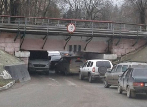 Мост-"ловушка» поймал новую жертву в Пятигорске Мост-"ловушка» поймал новую жертву в Пятигорске