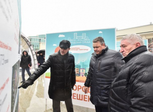 Владимир Владимиров и Андрей Джатдоев гуляли по Ставрополю в одинаковых куртках Владимир Владимиров и Андрей Джатдоев гуляли по Ставрополю в одинаковых куртках