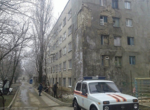 Ремонт аварийного общежития на Бруснева пообещали закончить к осени в Ставрополе Ремонт аварийного общежития на Бруснева пообещали закончить к осени в Ставрополе