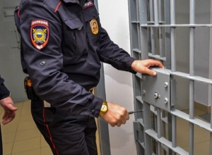 Двое полицейских сильно избили мужчину в отделе полиции Ставрополя Двое полицейских сильно избили мужчину в отделе полиции Ставрополя
