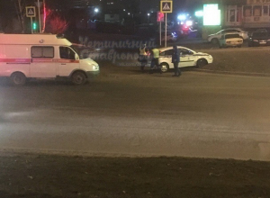 Автомобили «скорой» и ДПС попали в курьезное ДТП в Ставрополе Автомобили «скорой» и ДПС попали в курьезное ДТП в Ставрополе