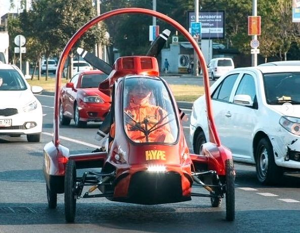 Невероятный гибрид автомобиля, самолета и катера создал авиаконструктор из Пятигорска Невероятный гибрид автомобиля, самолета и катера создал авиаконструктор из Пятигорска