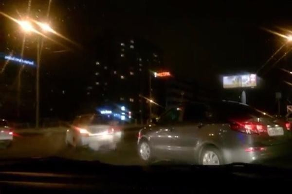 В хаосе на перекрестке из-за неисправного светофора прокуратура нашла виновного В хаосе на перекрестке из-за неисправного светофора прокуратура нашла виновного