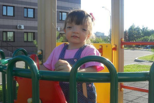 Более 200 тысяч рублей собирают родители 5-летней девочки на сурдопротезирование Более 200 тысяч рублей собирают родители 5-летней девочки на сурдопротезирование