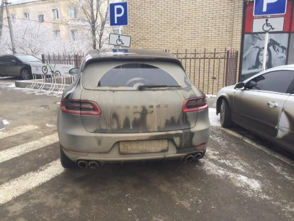 Паркуюсь как хочу: Porsche, BMW и Opel заняли места для инвалидов в Ставрополе Паркуюсь как хочу: Porsche, BMW и Opel заняли места для инвалидов в Ставрополе