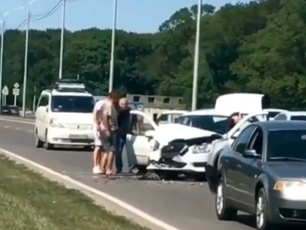 Женщина пострадала в ДТП на улице Космонавтов в Ставрополе Женщина пострадала в ДТП на улице Космонавтов в Ставрополе