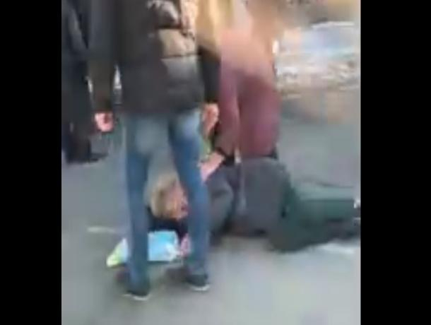 В Ставрополе машина сбила женщину В Ставрополе машина сбила женщину