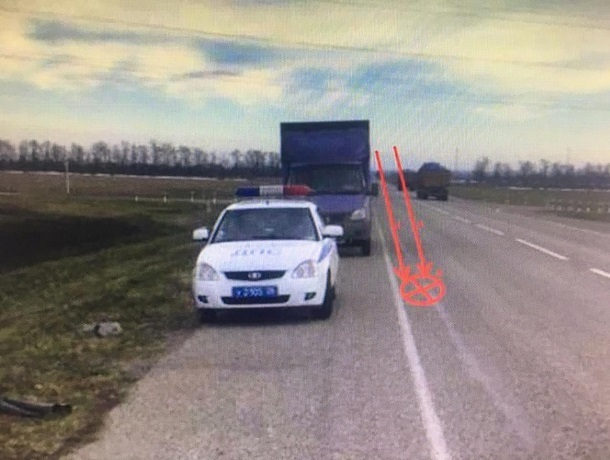 Водитель «Хендая» насмерть сбил пешехода и сбежал с места ДТП на Ставрополье Водитель «Хендая» насмерть сбил пешехода и сбежал с места ДТП на Ставрополье
