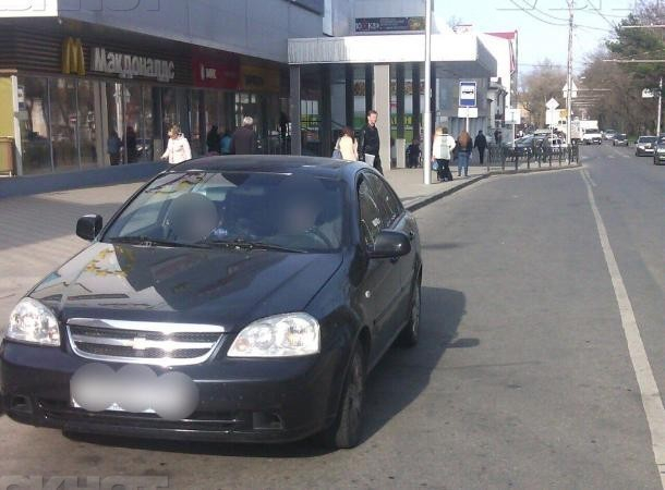 Оставивших грудного малыша на солнцепеке родителей привлекли к ответственности Оставивших грудного малыша на солнцепеке родителей привлекли к ответственности