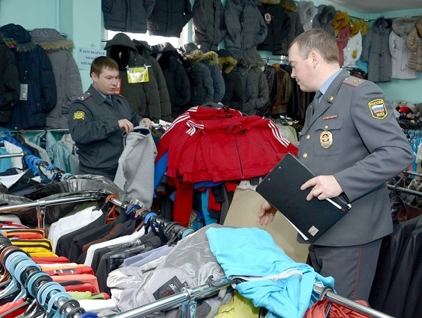 «Прикрыли лавочку»: сеть магазинов с контрафактом ликвидировали в Ставрополе «Прикрыли лавочку»: сеть магазинов с контрафактом ликвидировали в Ставрополе