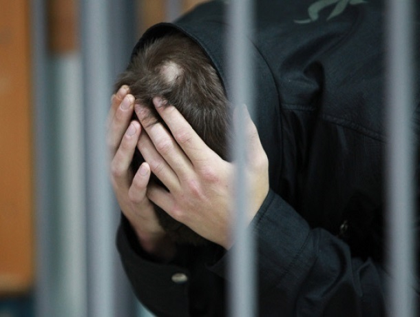 Приревновавший 22-летнюю девушку мужчина жестоко расправился с ней в Ставрополе Приревновавший 22-летнюю девушку мужчина жестоко расправился с ней в Ставрополе