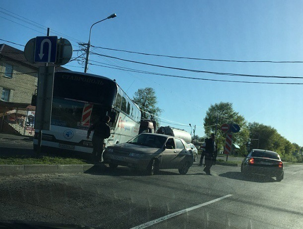 Сразу два ДТП с автобусами произошли на дорогах в Ставрополе Сразу два ДТП с автобусами произошли на дорогах в Ставрополе