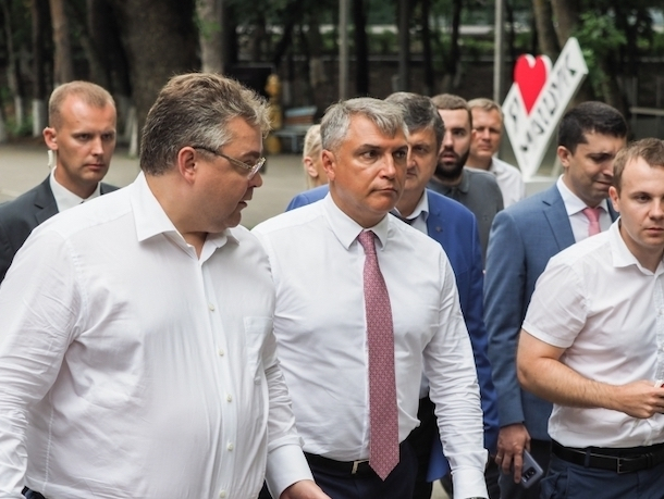 Автобан из Кисловодска в Сочи дополнят железной дорогой с «Ласточками» Автобан из Кисловодска в Сочи дополнят железной дорогой с «Ласточками»