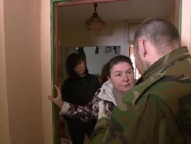Мужчина выломал дверь и зацементировал розетки в комнате племянницы на Ставрополье Мужчина выломал дверь и зацементировал розетки в комнате племянницы на Ставрополье