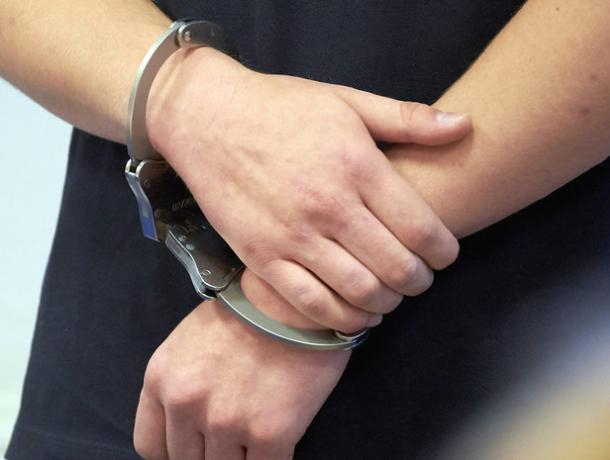 Замначальника Северо-Кавказского главка за вымогательство 2 миллионов ждет суд Замначальника Северо-Кавказского главка за вымогательство 2 миллионов ждет суд