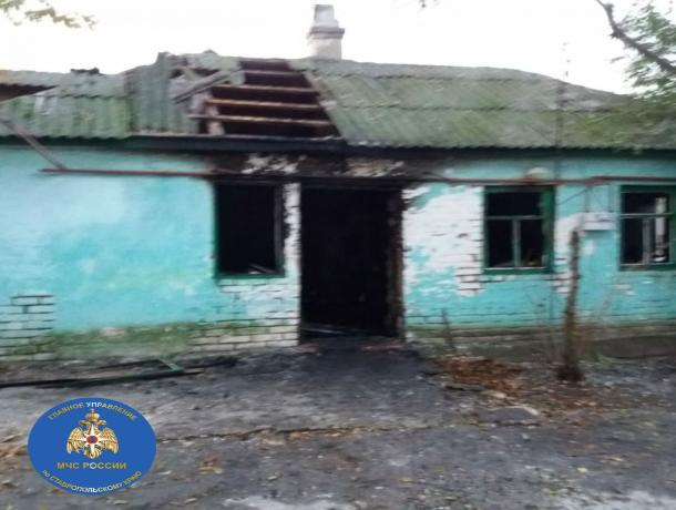 На Ставрополье в пожаре в летней кухне дома погиб человек На Ставрополье в пожаре в летней кухне дома погиб человек