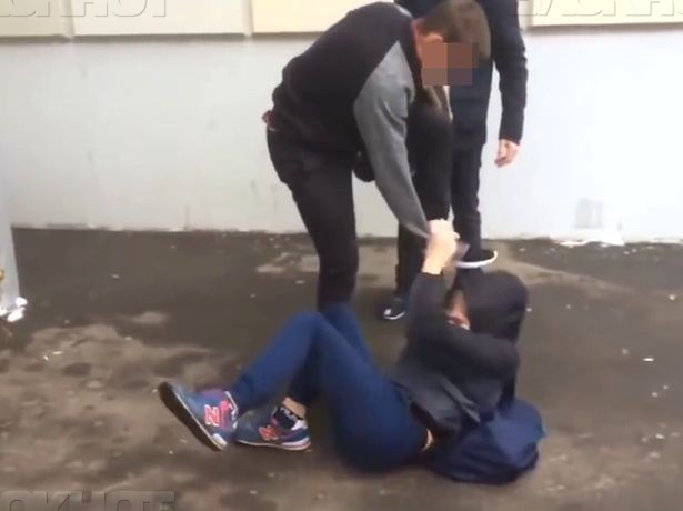 В Кисловодске четырнадцатилетний ребенок два раза пырнул ножом 12-летнего ребенка В Кисловодске четырнадцатилетний ребенок два раза пырнул ножом 12-летнего ребенка