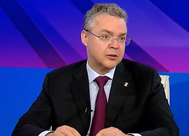 «Мы устали от его ОПГ»: жители Ставрополья требуют отставки губернатора Владимирова «Мы устали от его ОПГ»: жители Ставрополья требуют отставки губернатора Владимирова