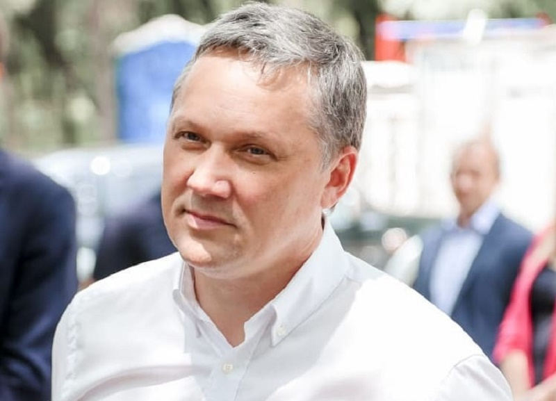 Мэр Пятигорска пригрозил отстранить от работы непривитых сотрудников Мэр Пятигорска пригрозил отстранить от работы непривитых сотрудников