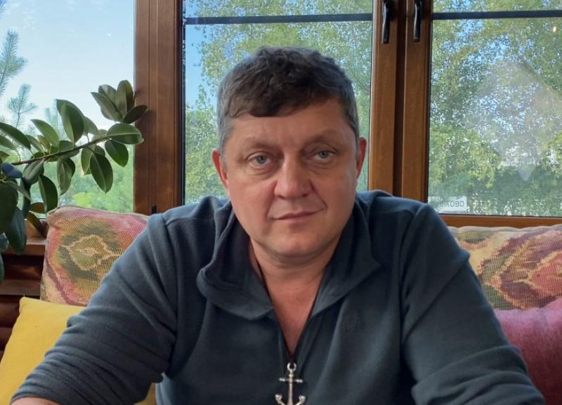 «Любой, кто останется на диване, проголосует за «Единую Россию»!»: 100%-я явка на выборах позволит избежать подтасовок «Любой, кто останется на диване, проголосует за «Единую Россию»!»: 100%-я явка на выборах позволит избежать подтасовок