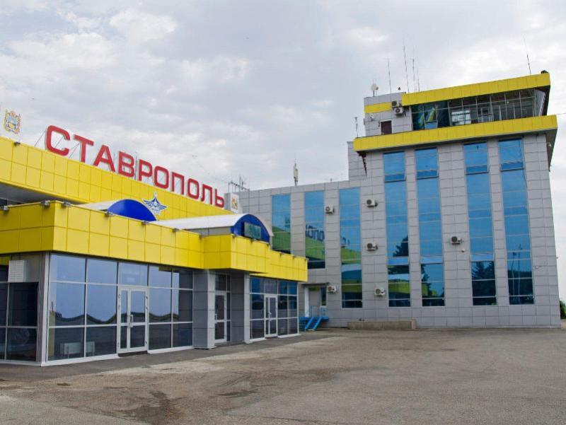 Таксист в Ставрополе угрожал коллеге убийством из-за нежелания отдавать пассажиров Таксист в Ставрополе угрожал коллеге убийством из-за нежелания отдавать пассажиров
