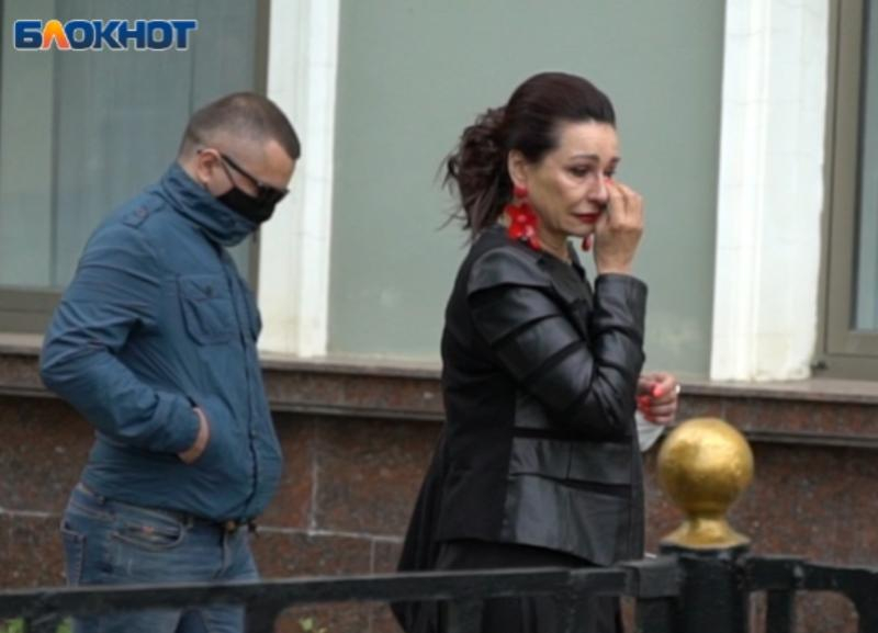 «Андрей Джатдоев — лучший мэр!»: ставропольцы попрощались с главой краевой столицы «Андрей Джатдоев — лучший мэр!»: ставропольцы попрощались с главой краевой столицы
