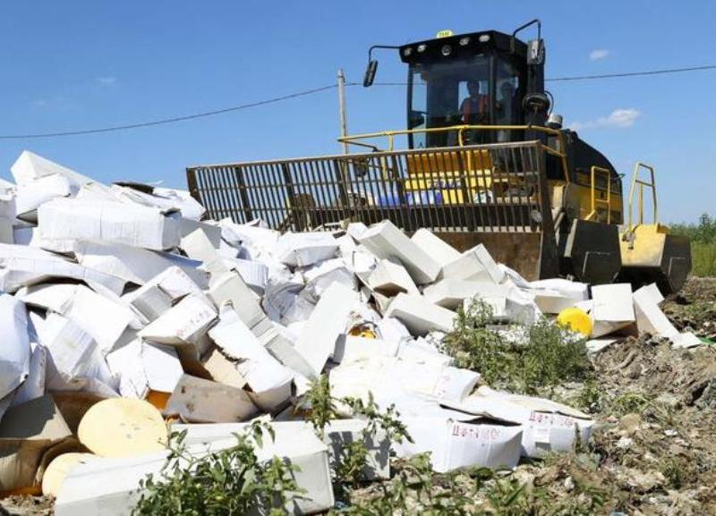 На Ставрополье уничтожили 40 килограммов санкционного сыра На Ставрополье уничтожили 40 килограммов санкционного сыра