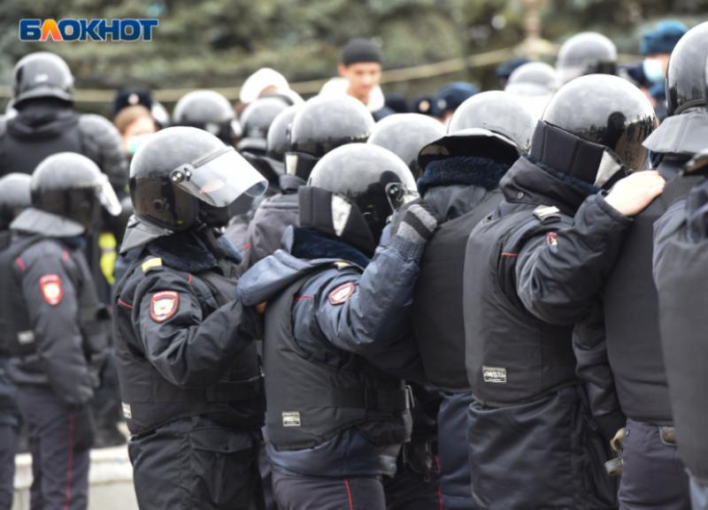 ОВД-Инфо: в Ставрополе на несанкционированном митинге задержано 24 человека ОВД-Инфо: в Ставрополе на несанкционированном митинге задержано 24 человека