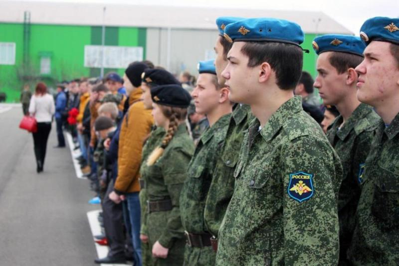 Ставропольцы отправятся служить в армию, несмотря на коронавирус Ставропольцы отправятся служить в армию, несмотря на коронавирус