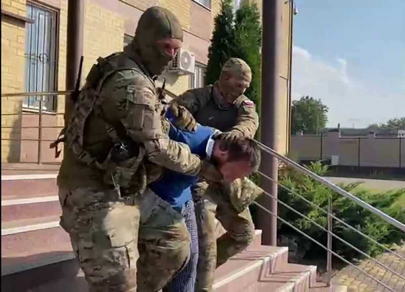 Восемь членов экстремистской организации задержаны на Ставрополье Восемь членов экстремистской организации задержаны на Ставрополье