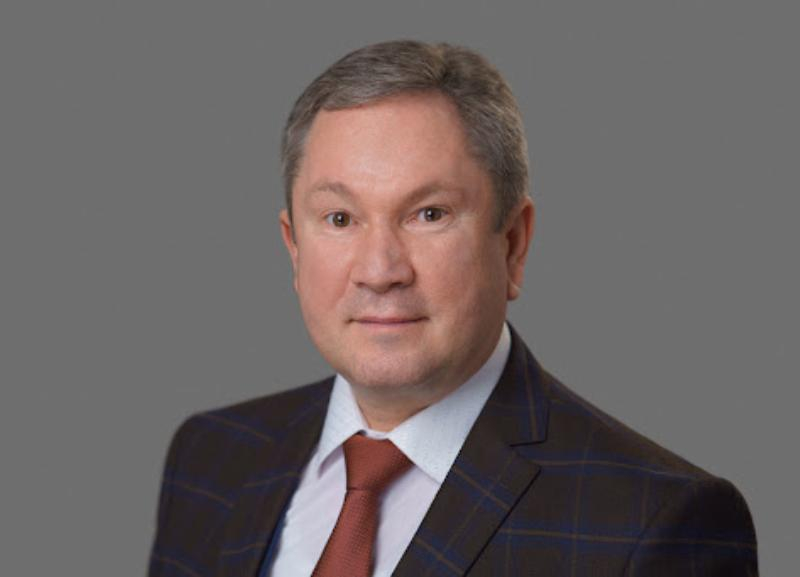 Подозреваемого в мошенничестве Сергея Муратова уволили с поста главы «Почты России» Северного Кавказа Подозреваемого в мошенничестве Сергея Муратова уволили с поста главы «Почты России» Северного Кавказа